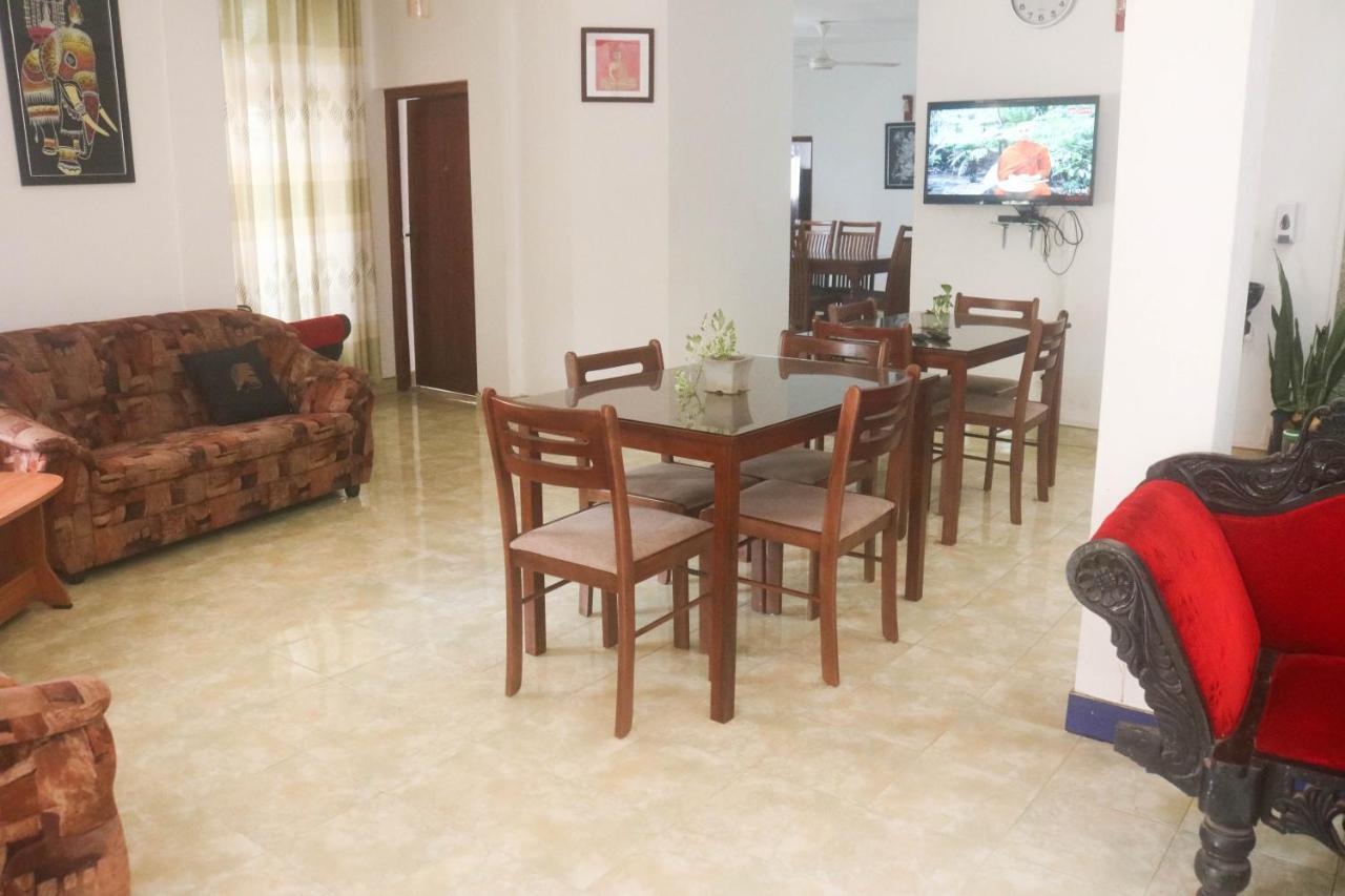 Thidasa Holiday Resort 阿努拉德普勒 外观 照片